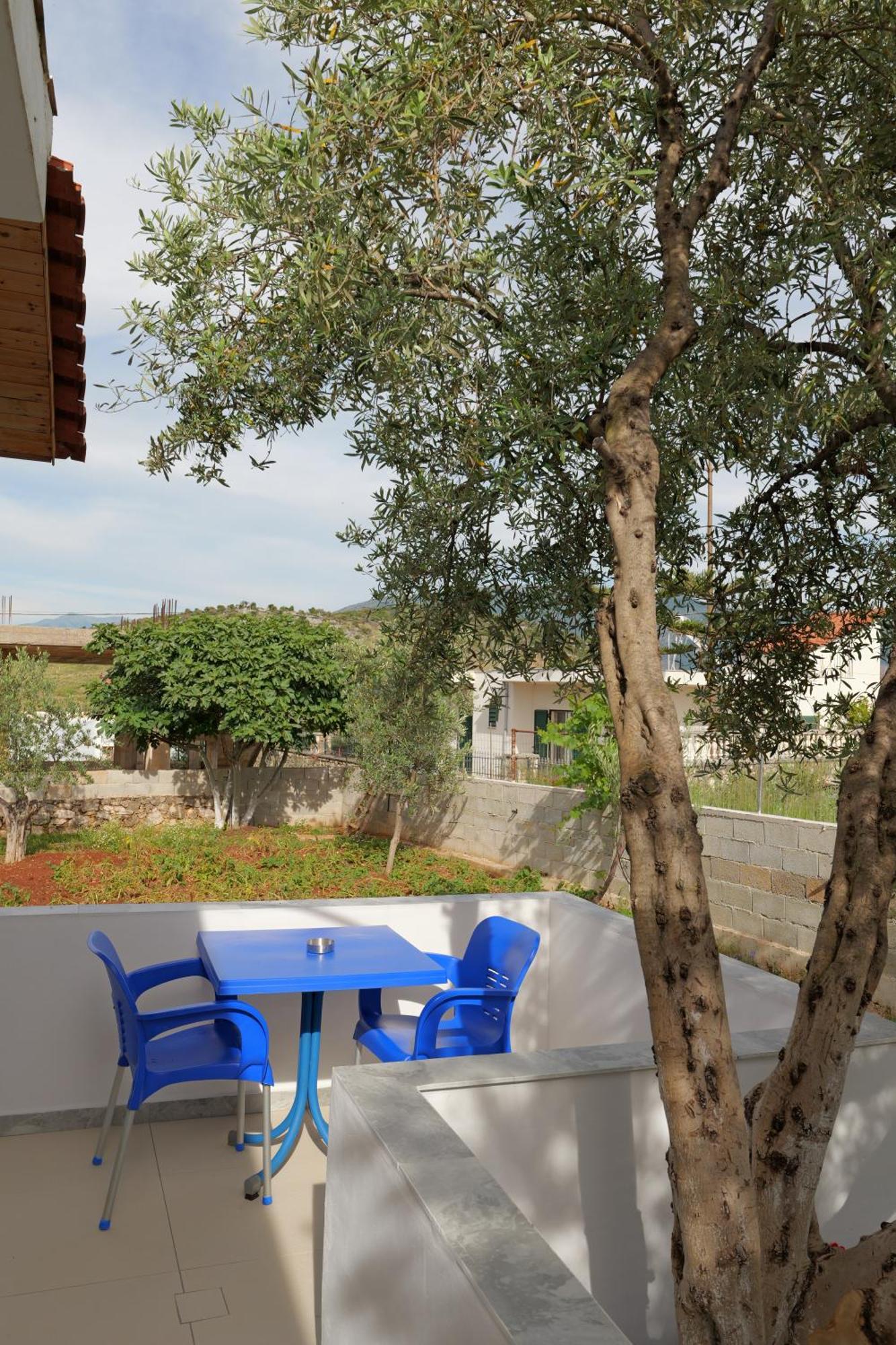 Brahimi Guest House Ksamil Exteriör bild