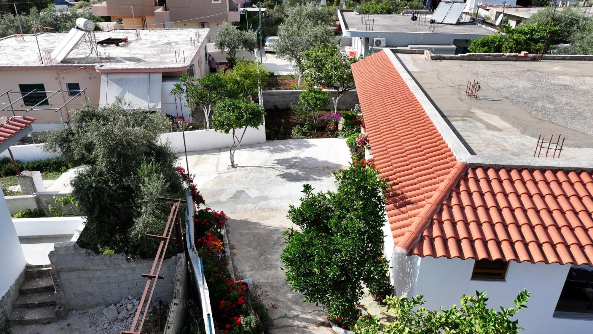 Brahimi Guest House Ksamil Exteriör bild