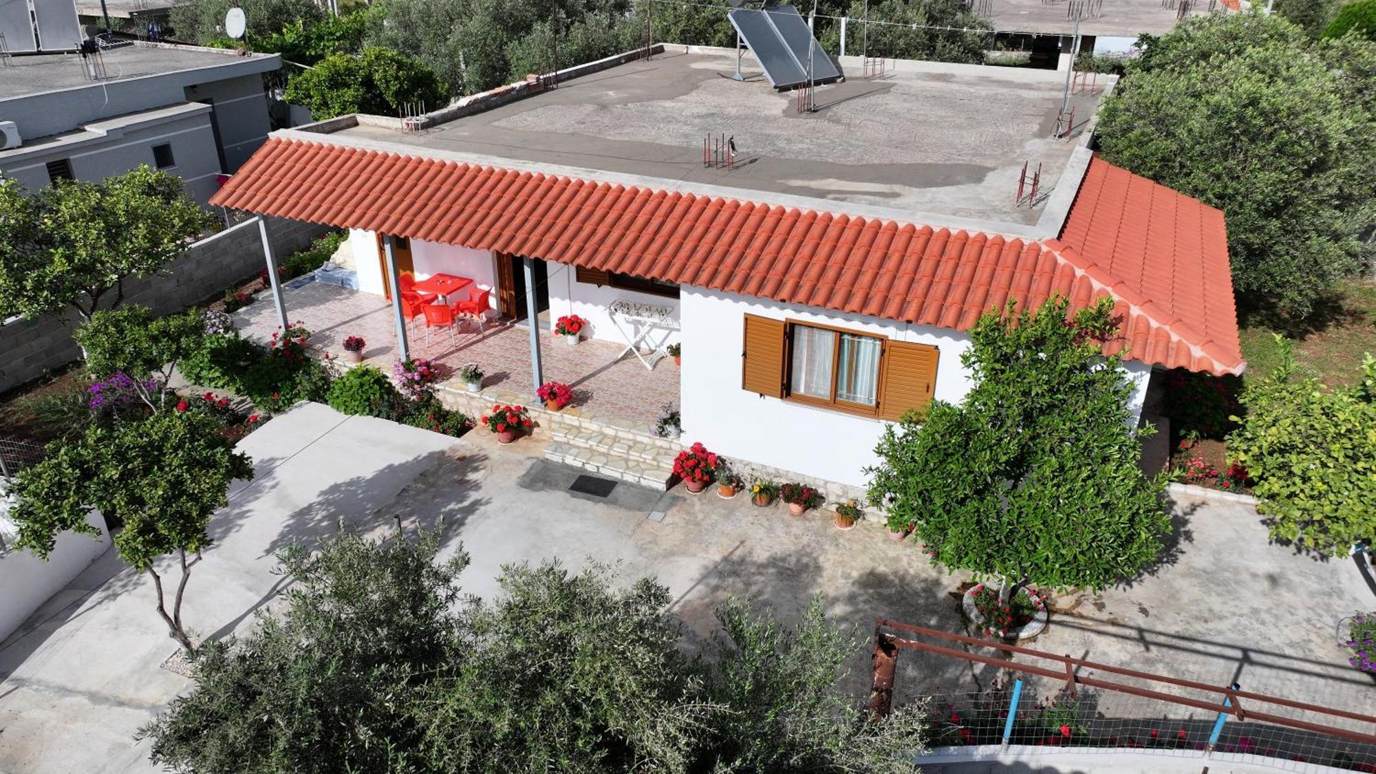 Brahimi Guest House Ksamil Exteriör bild